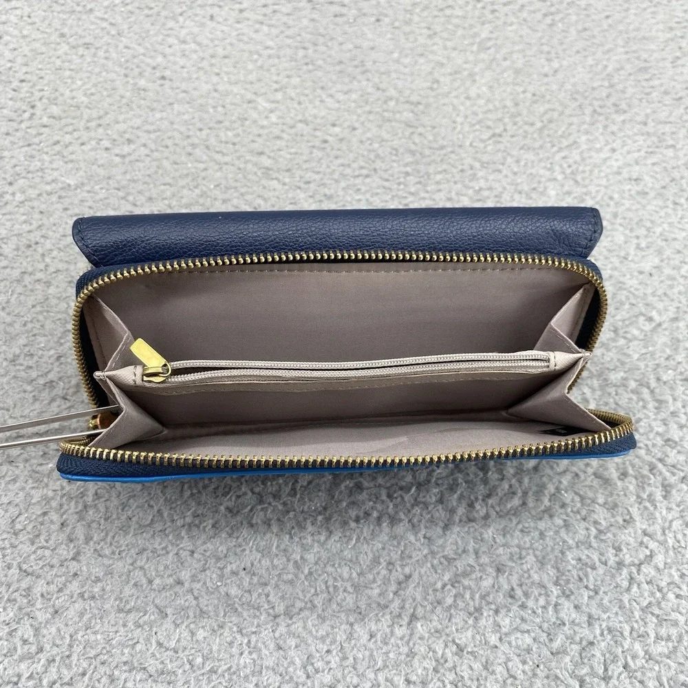 FOSSIL Leather Women Wallet Zip Around Clutch Blue Lining Cards ID Divider Boho‎